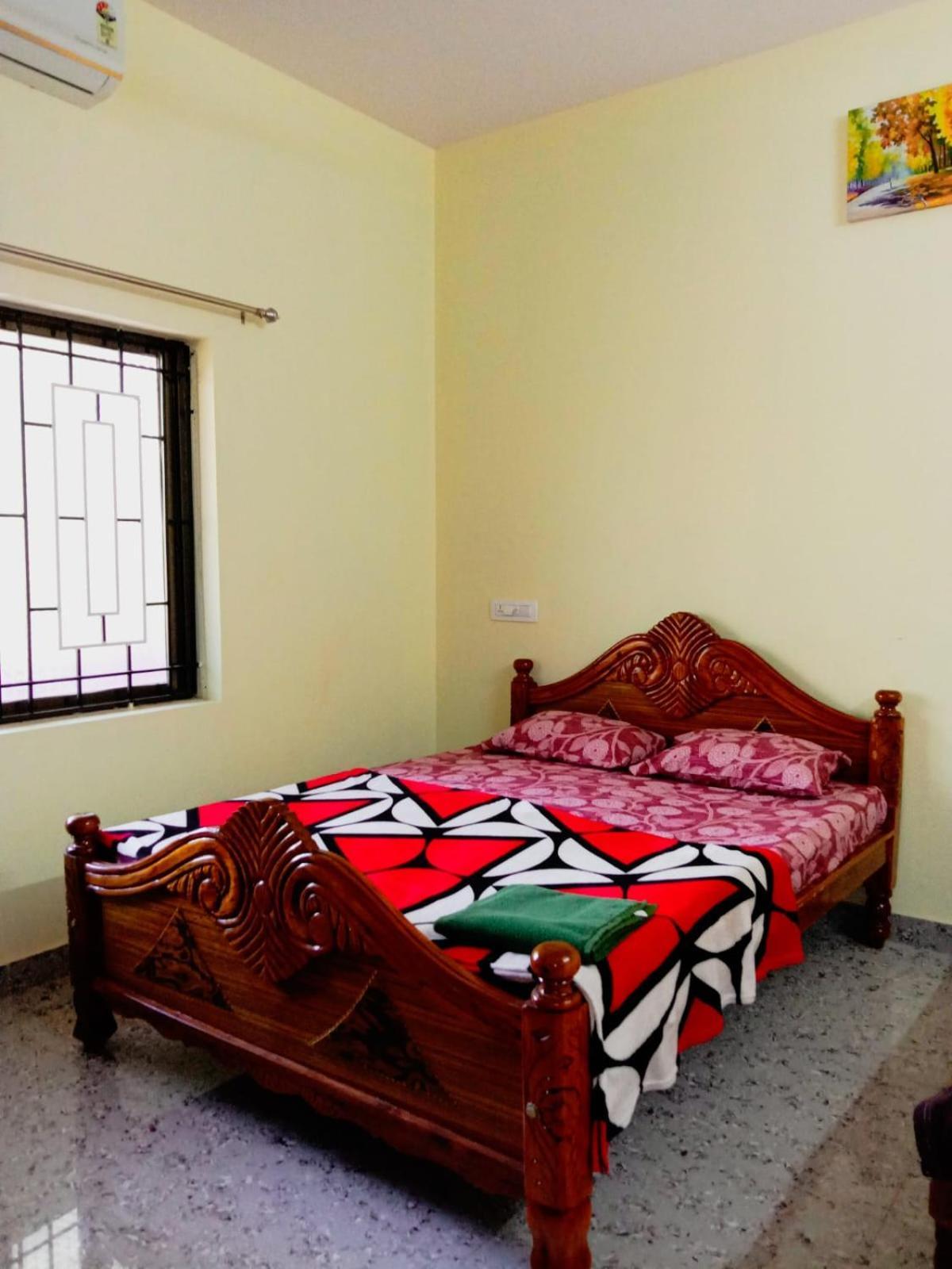 Vian Homestay Honavar Bagian luar foto