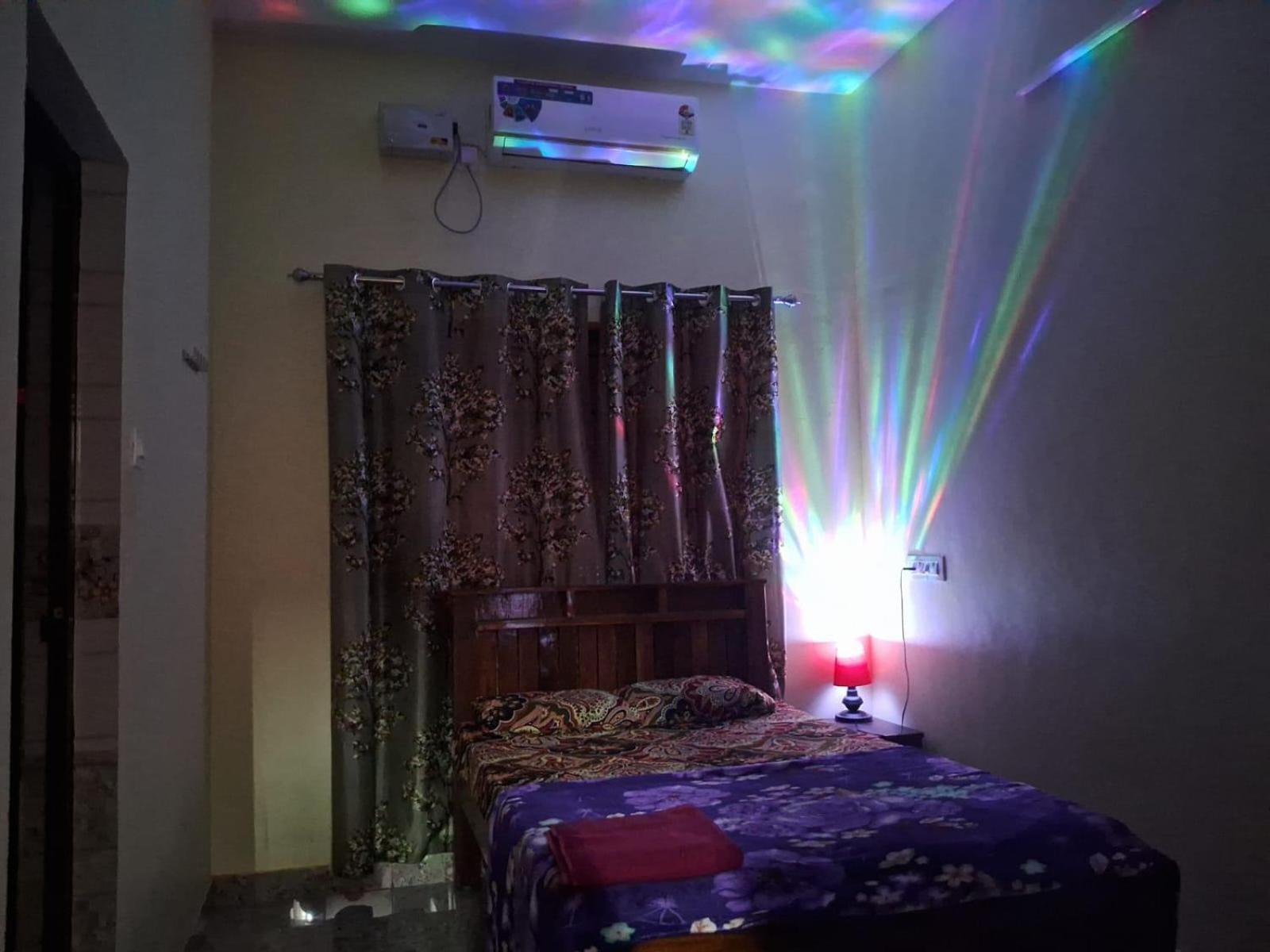 Vian Homestay Honavar Bagian luar foto